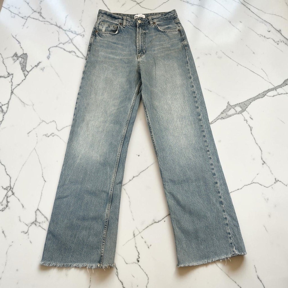Zara Jeans Women's 8 Blue Light Mud Wash Raw Hem Wide Leg High Rise